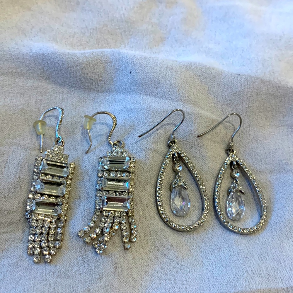 *2 for 1*. Silver crystal dangle earrings